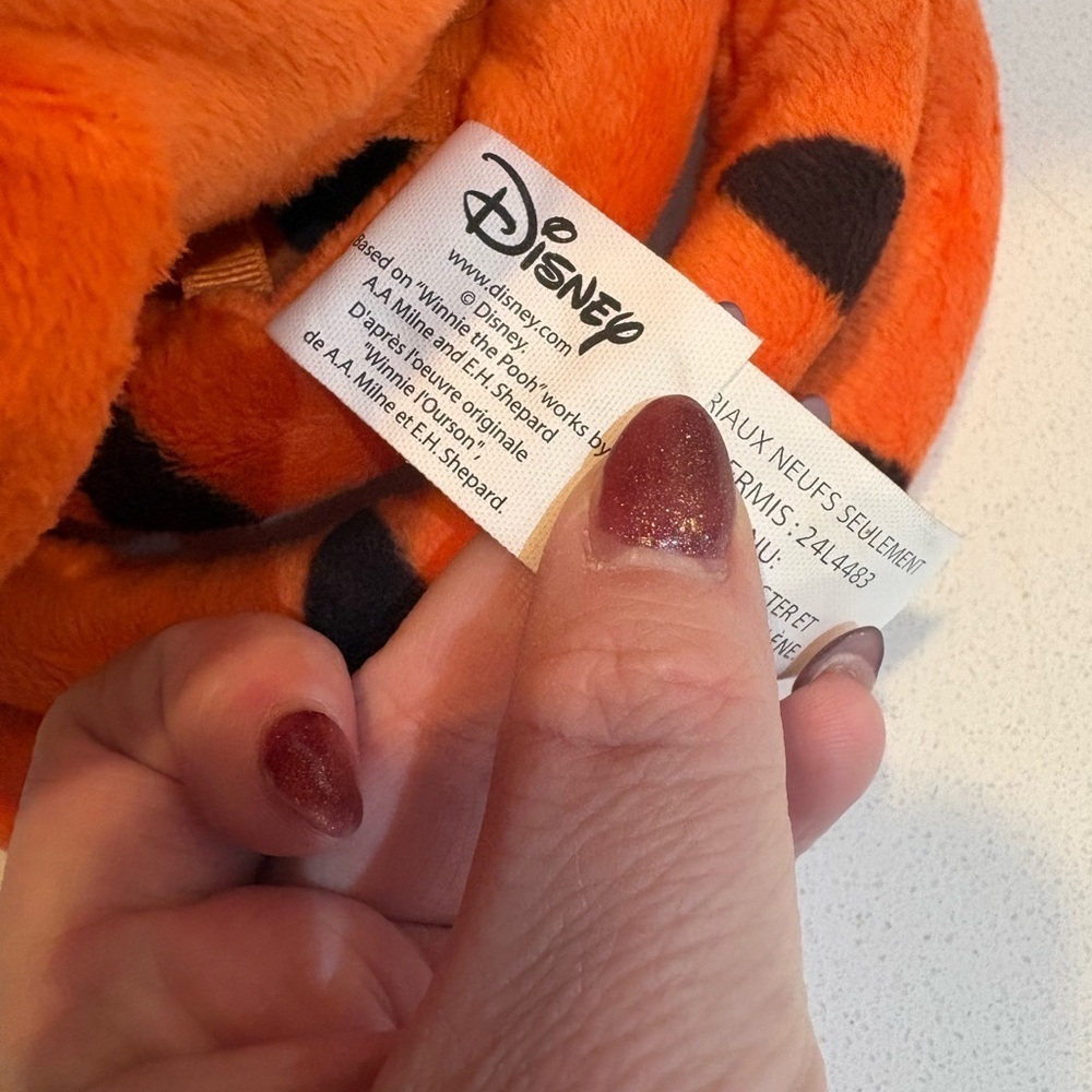 Disney Winnie the Pooh Tigger Talking Bouncing Plush – Works! w/ Tags - Picture 5 of 8